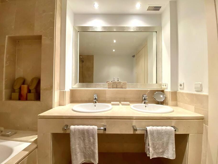 Yolo Spaces - Sotogrande Sea View Penthouse San Roque  Eksteriør bilde