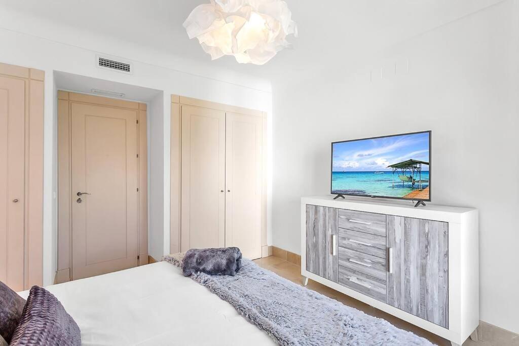 Yolo Spaces - Sotogrande Sea View Penthouse San Roque  Eksteriør bilde